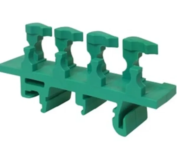  MAD0001G21 MAD0001G21 PVC držač MS sabirnice zeleni na DIN šinu Držači stezaljki za BB stezaljke omogućavaju ugradnju stezaljki
na DIN-šine, horizontalno ili vertikalno.
Držači su izrađeni od poliamida i dostupni su u 3 boje. BB1 držači
služe za vertikalnu montažu pojedinačnih stezaljki. BB0, BB3 i
Držači BB4 omogućavaju vam da horizontalno postavite dve stezaljke.