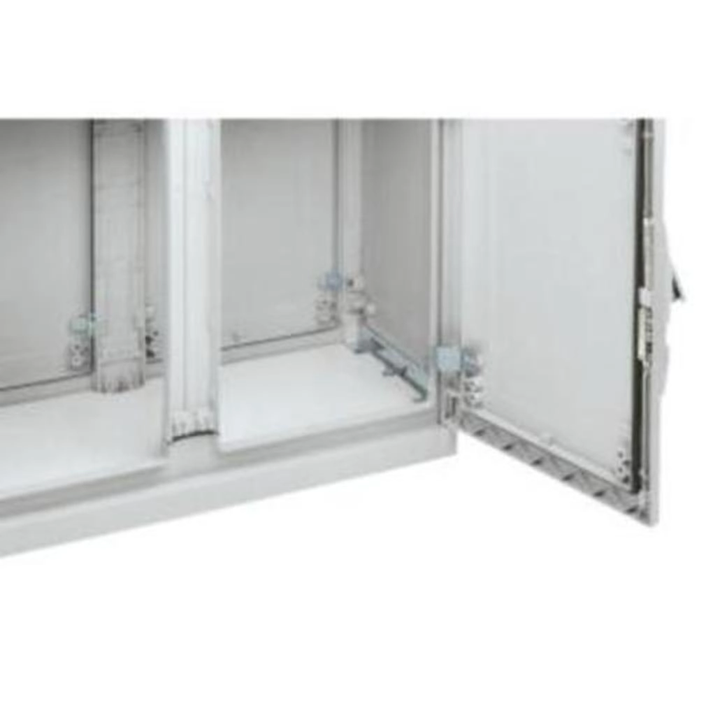  NSYECPLAZ126G NSYECPLAZ126G Poliesterska ploča za kablovske uvodnice PLAZ ili PLAZT Š1250xD620 mm Tip proizvoda ili komponente	
Ploča kablovske uvodnice
Pribor / posebna kategorija	
Pribor za razvod kablova
Anwendung	
Više namena
Kompatibilnost grupe proizvoda	
Thalassa PLA PLAZ
Thalassa PLA PLAZT
Lokacija za montiranje	
Dno ormana
Tip uvodne ploče	
Ravna
Sastav uređaja	
fixing elements
1 ploča
Materijal	
Poliester ojačan sa staklenim vlaknima
Dopunske informacije
Boja	
Grey (RAL 7035)
Širina	
1210 mm
Dubina	
542 mm
Debljina	
4 mm 